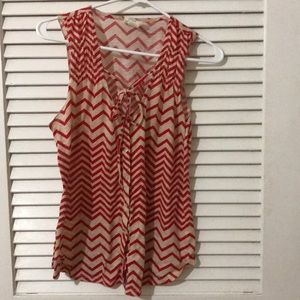 Women’s sleeveless shirt